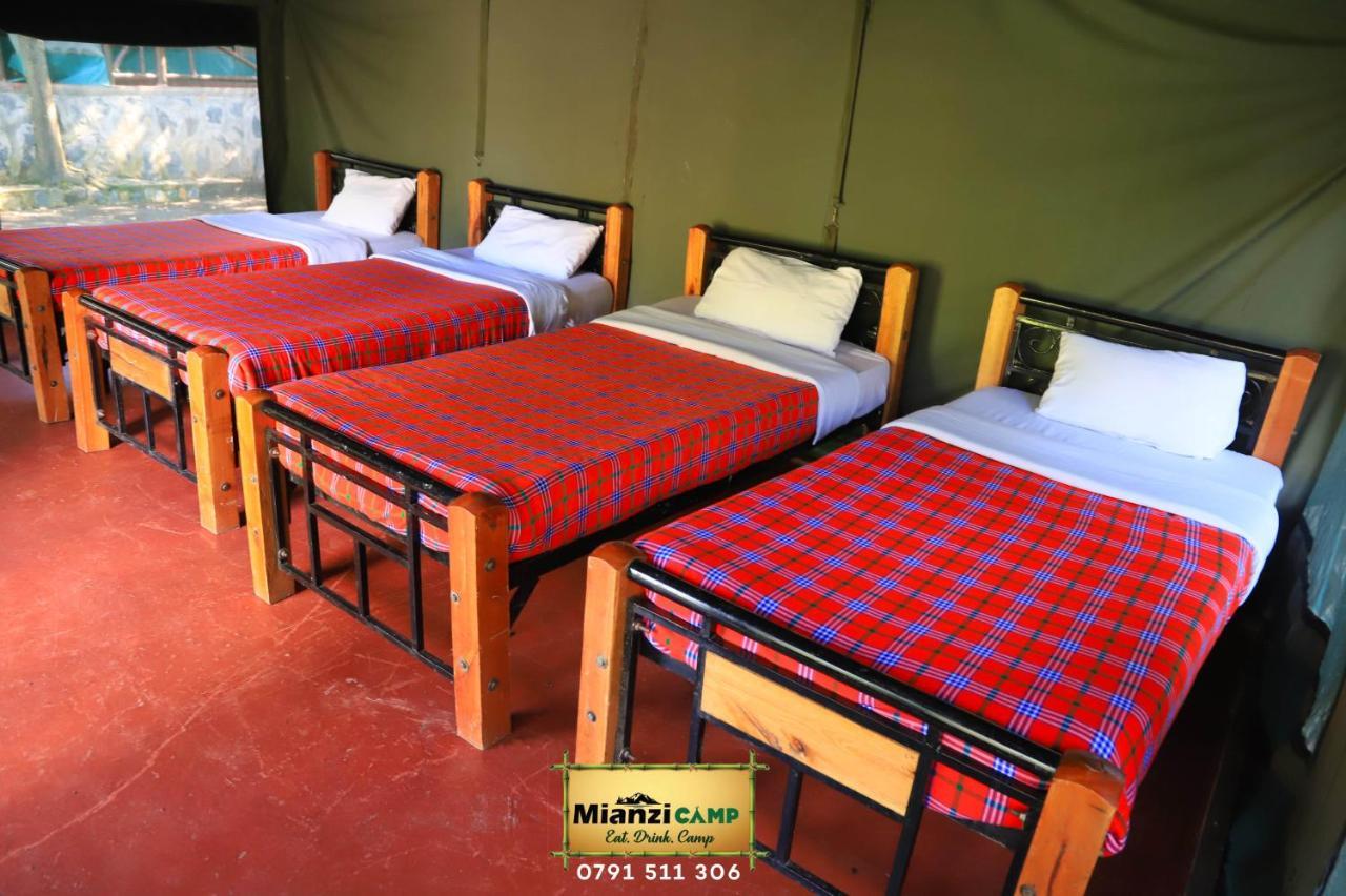Camp Mahon Gardens Hotel แนนยูกี ภายนอก รูปภาพ